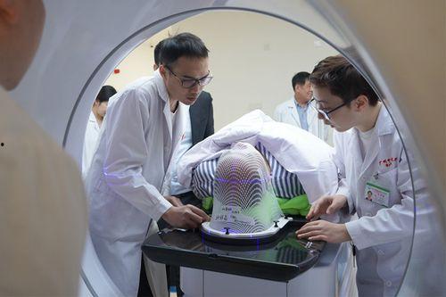 医生爆料放疗视频大全,真实放疗视频大全揭秘  第2张